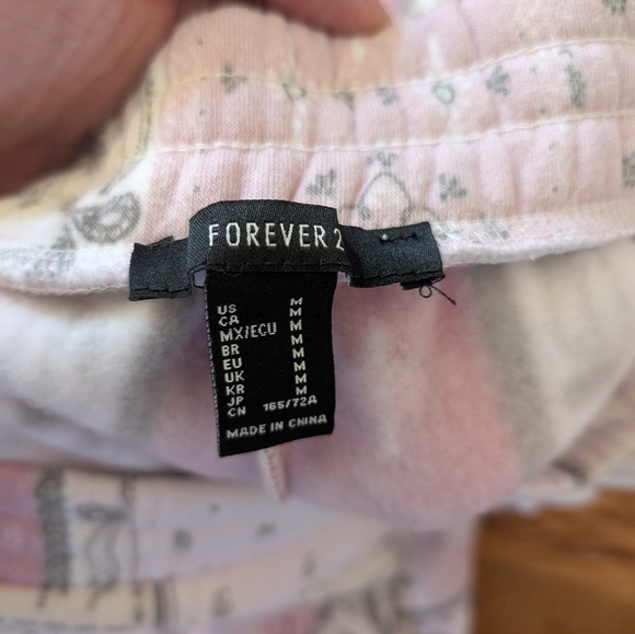 Forever 21 Patchwork 2 Piece Lounge Set - Picture 9 of 9